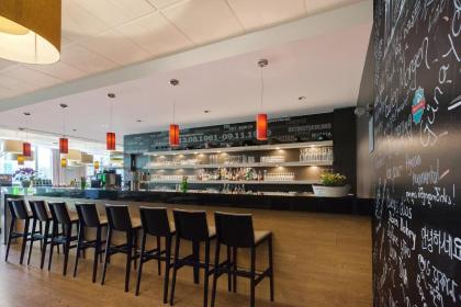 City Hotel Berlin East - image 8