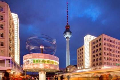 Holiday Inn Berlin-Alexanderplatz - image 17