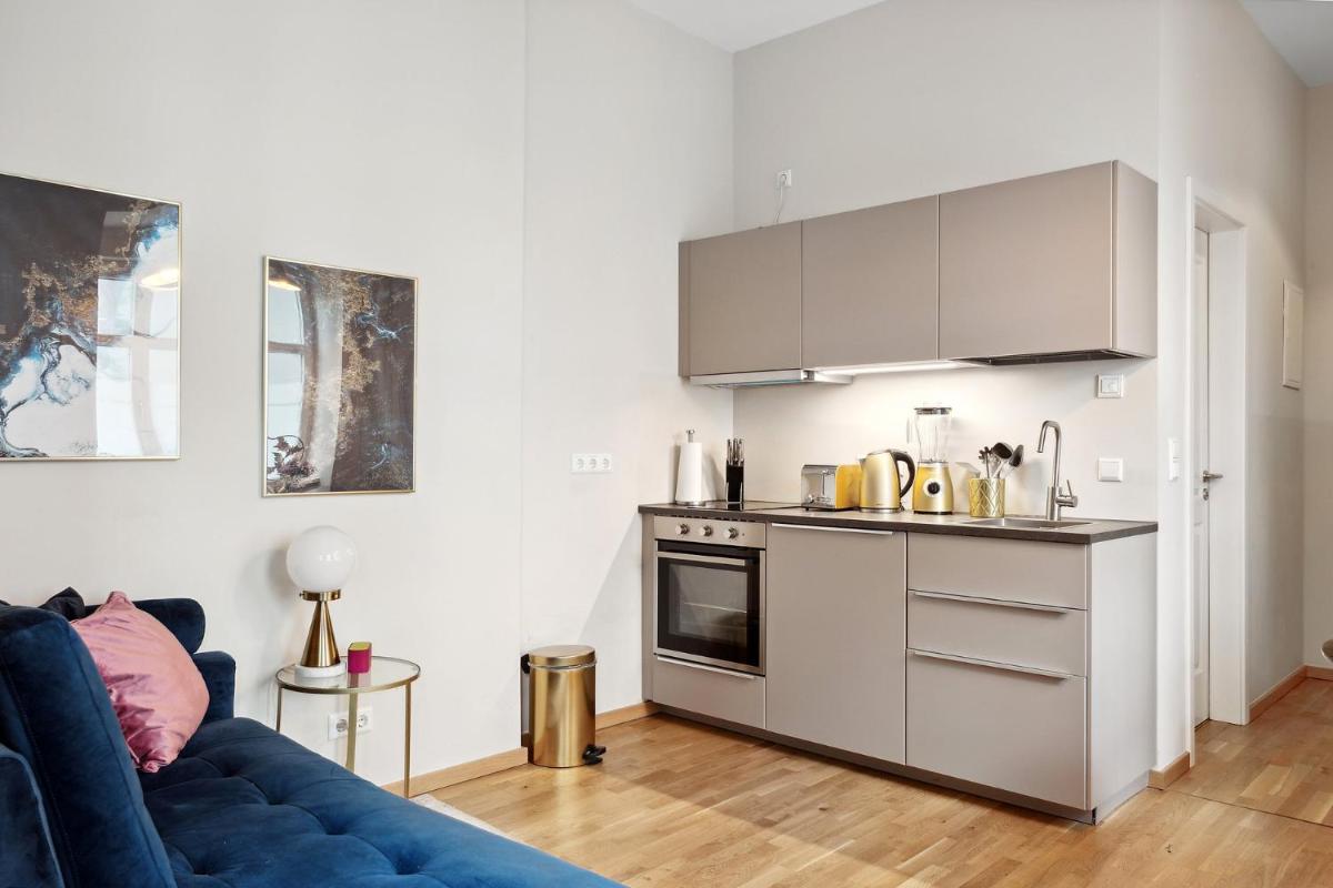 Modern and new designer flat in Charlottenburg - image 4