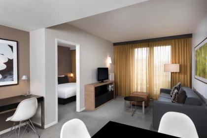 Adina Apartment Hotel Berlin Mitte - image 6