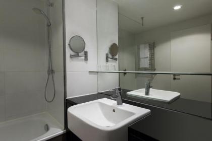 Adina Apartment Hotel Berlin Mitte - image 9