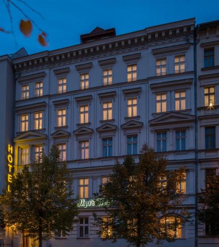 Myer's Hotel Berlin - main image