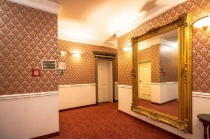 Myer's Hotel Berlin - image 12