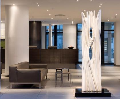 Estrel Hotel Berlin - image 10