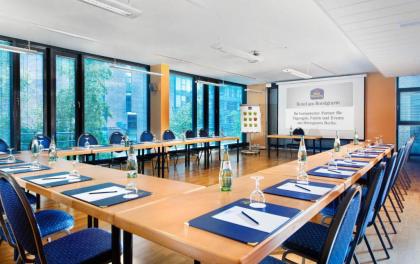 Hotel am Borsigturm - image 11