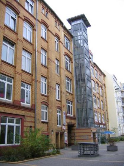 Hotel Transit Loft - image 1