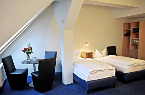 Hotel Transit Loft - image 2