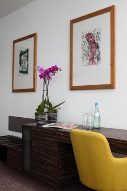art'otel Berlin Mitte powered by Radisson Hotels - image 12