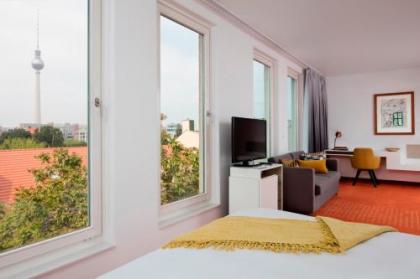 art'otel Berlin Mitte powered by Radisson Hotels - image 7