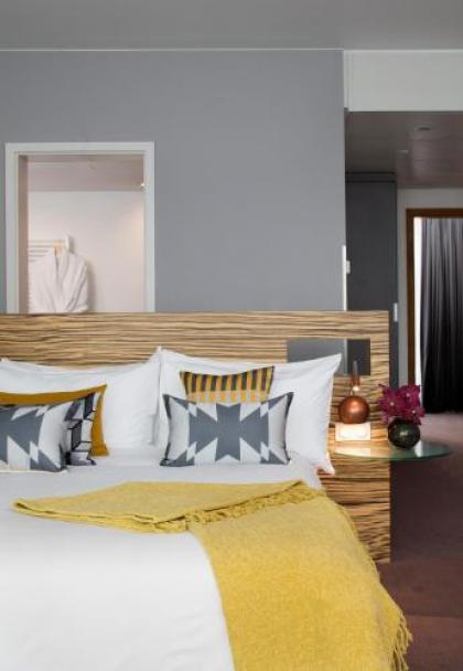 art'otel Berlin Mitte powered by Radisson Hotels - image 9