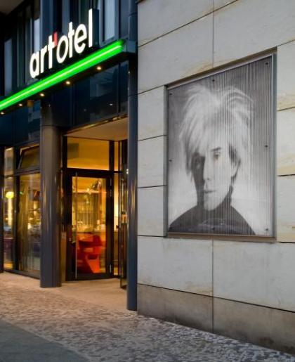 PARK PLAZA BERLIN - image 14