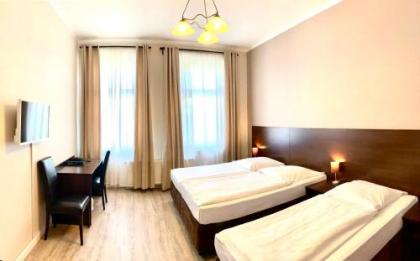 Hotel Nova - image 1