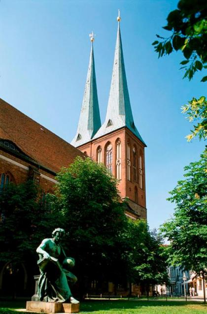 ibis Styles Berlin City Ost - image 5