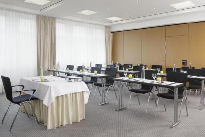 InterCityHotel Berlin Ostbahnhof - image 14