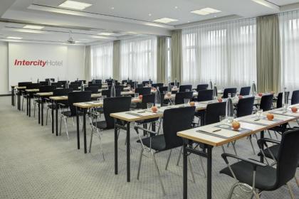 InterCityHotel Berlin Ostbahnhof - image 2