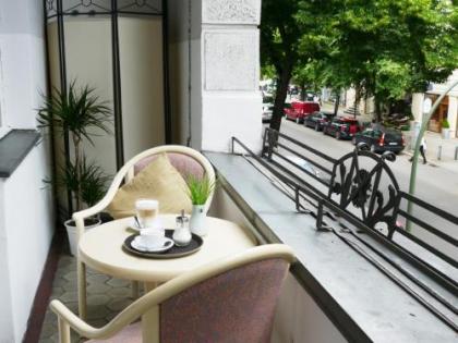 Astrid am Kurfürstendamm - image 10