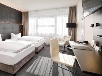 Victor's Residenz-Hotel Berlin Tegel - image 7
