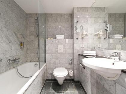 Angleterre Hotel Berlin - image 12