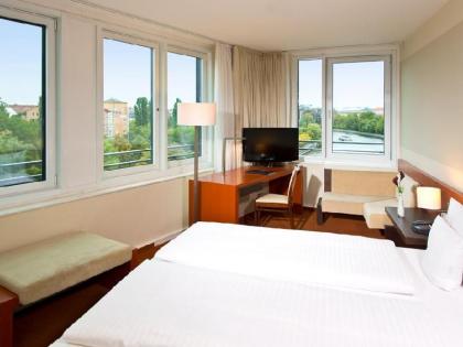 Adrema Hotel Berlin - image 11