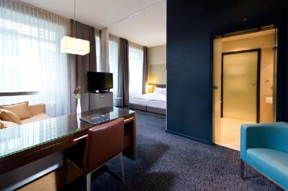 Adrema Hotel Berlin - image 4