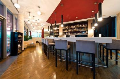 Adrema Hotel Berlin - image 7