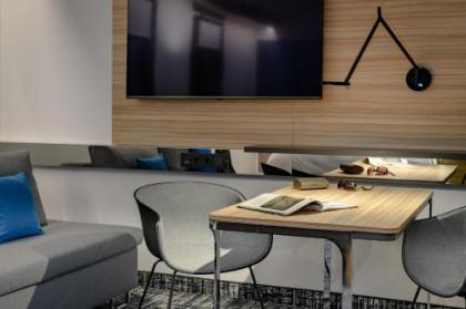 Suite Novotel Berlin Potsdamer Platz - image 3