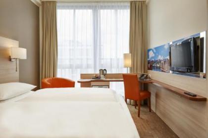 H+ Hotel Berlin Mitte - image 1