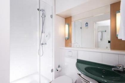 Ibis Berlin Airport Tegel - image 10