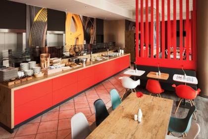 ibis Hotel Berlin Spandau - image 3