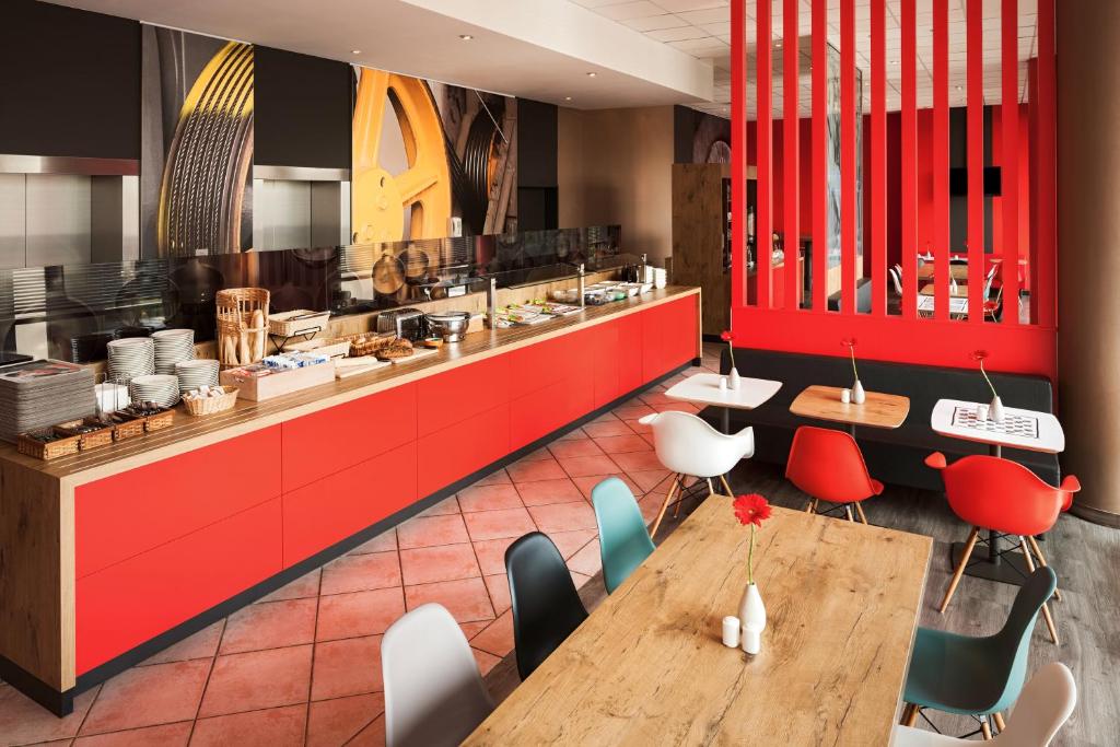 ibis Hotel Berlin Spandau - image 3