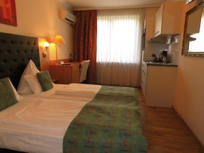 Hotel Aviv - image 2