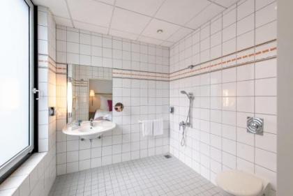 Novotel Berlin Mitte - image 2
