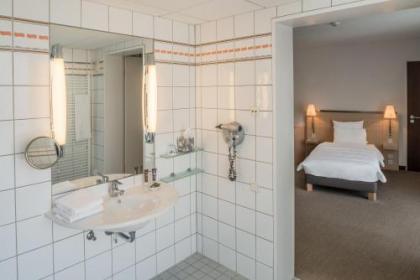 Novotel Berlin Mitte - image 3