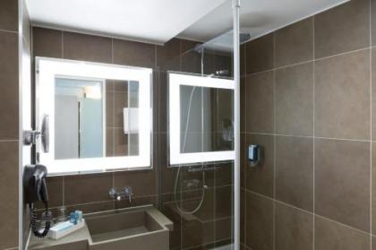 Novotel Berlin Mitte - image 7