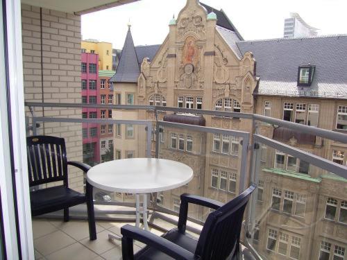TopDomizil Apartments Checkpoint Plaza - main image