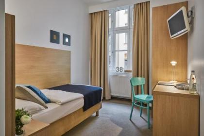 Hotel 38 - image 18