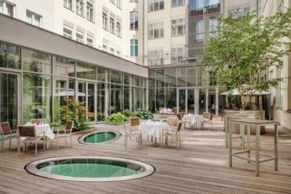 Moevenpick Hotel Berlin - image 4