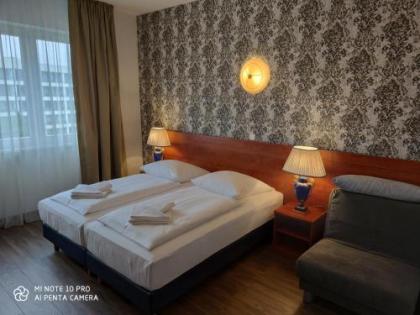 Hotel Atrium Charlottenburg - image 2