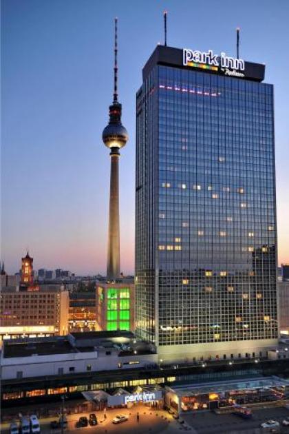 Park Inn By Radisson Berlin Alexanderplatz - image 1