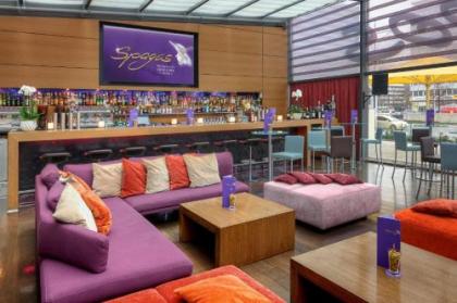 Park Inn By Radisson Berlin Alexanderplatz - image 18