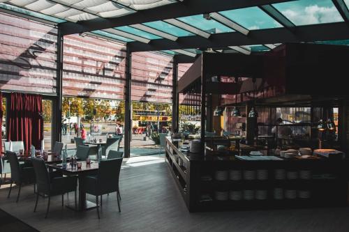 Park Inn By Radisson Berlin Alexanderplatz - image 6