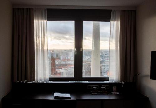 Park Inn By Radisson Berlin Alexanderplatz - image 7