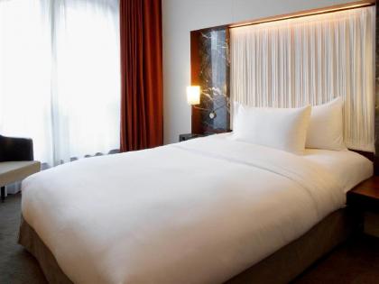 Hotel Luc Autograph Collection - image 9