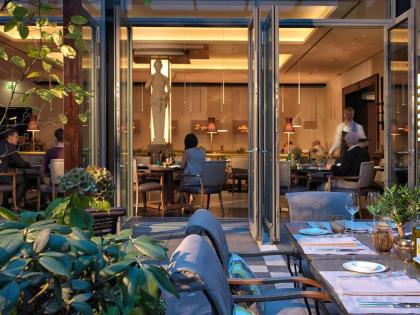 Rocco Forte Hotel De Rome - image 14