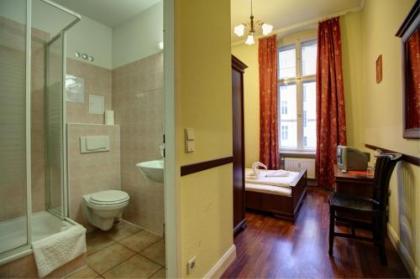 Hotel Pension Bernstein am Kurfürstendamm - image 13