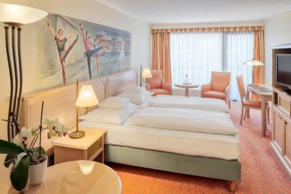 Hollywood Media Hotel AM Kurfurstendamm - image 8