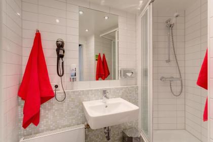 MEININGER Hotel Berlin Alexanderplatz - image 10
