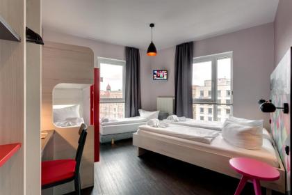 MEININGER Hotel Berlin Alexanderplatz - image 5