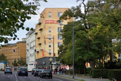 MEININGER Hotel Berlin Alexanderplatz - image 9