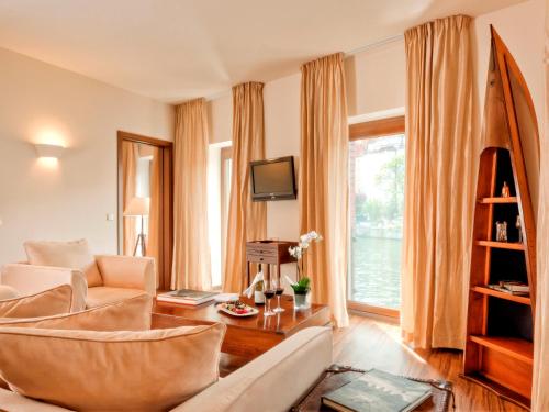 ABION Villa Suites - image 4